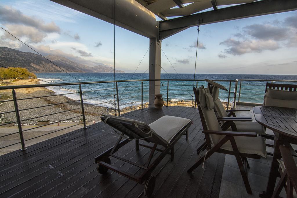 Gonis Suites Палеохора Экстерьер фото