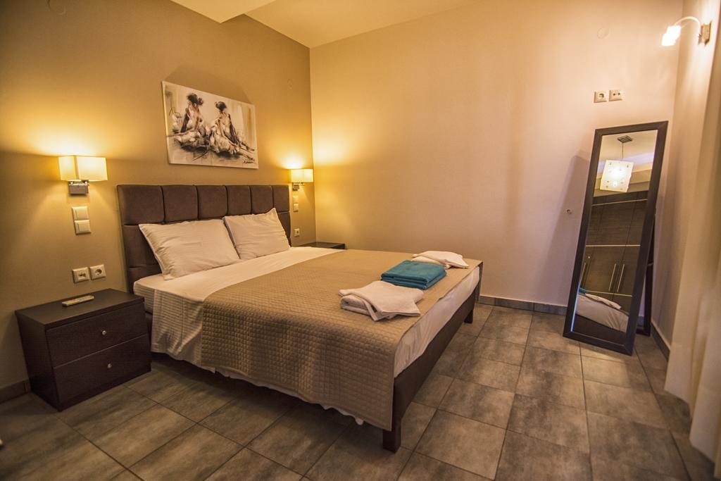 Gonis Suites Палеохора Экстерьер фото