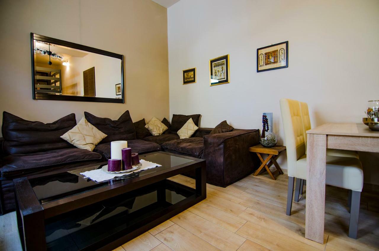 Gonis Suites Палеохора Экстерьер фото